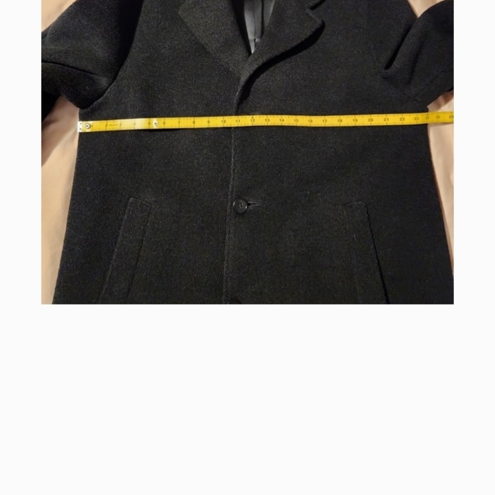 HOLT RENFREW 💯% Wool Overcoat - Picture 9 of 9
